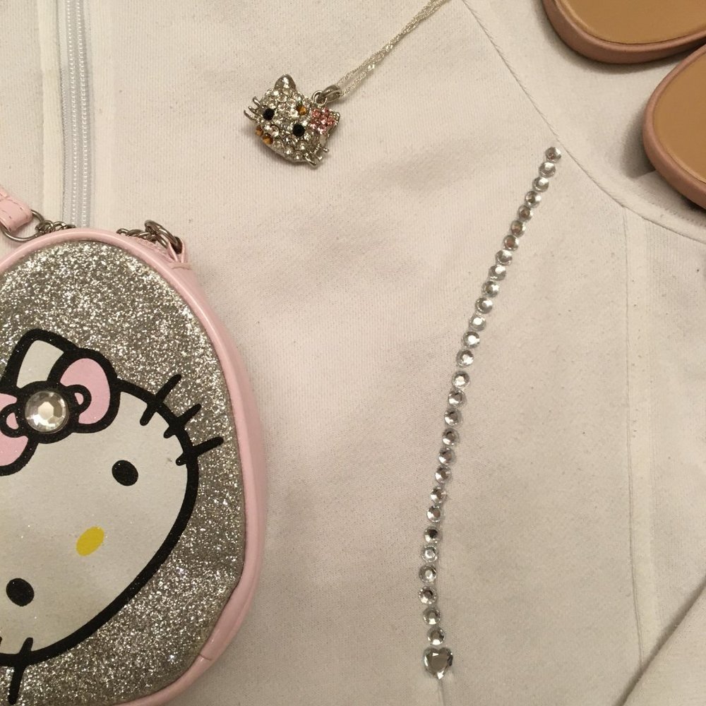 ADORABLE  y2k hoodie with hello kitty logo and crystal details! - Picture 14 of 15
